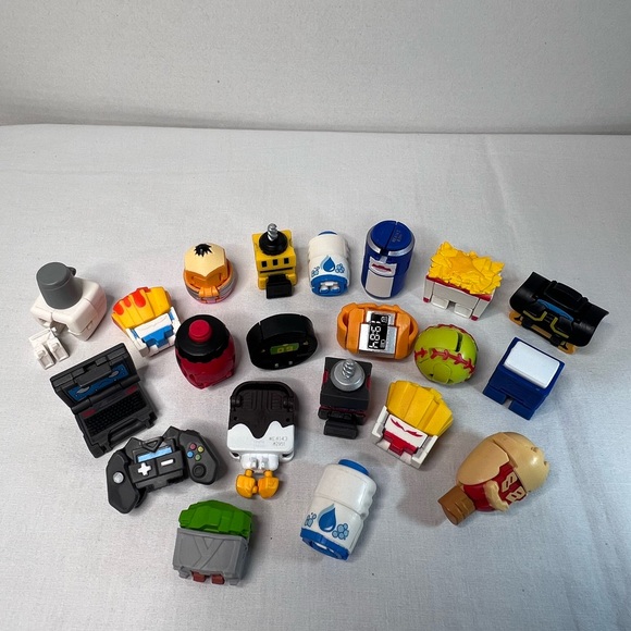 Transformers BotBot Toy Bundle - Picture 16 of 16